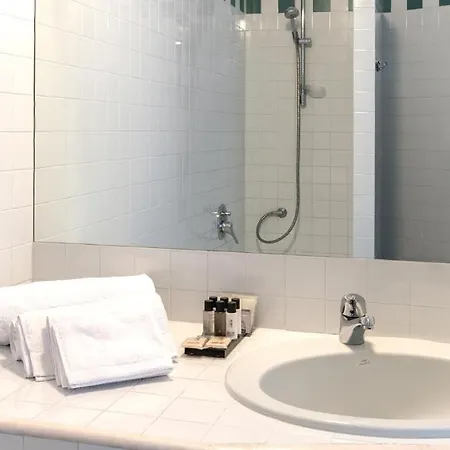 Victoria Palace Otel 4*
